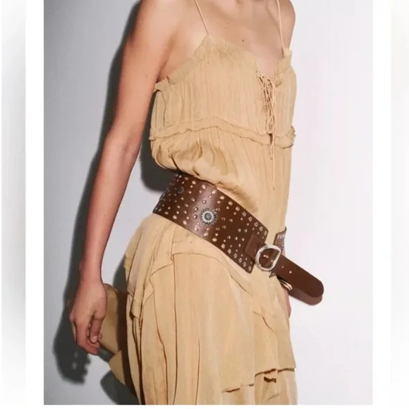 ZARA LEATHER BELT WITH FLORAL DETAIL - STUDDED WIDE BELT - Picture 1 of 7